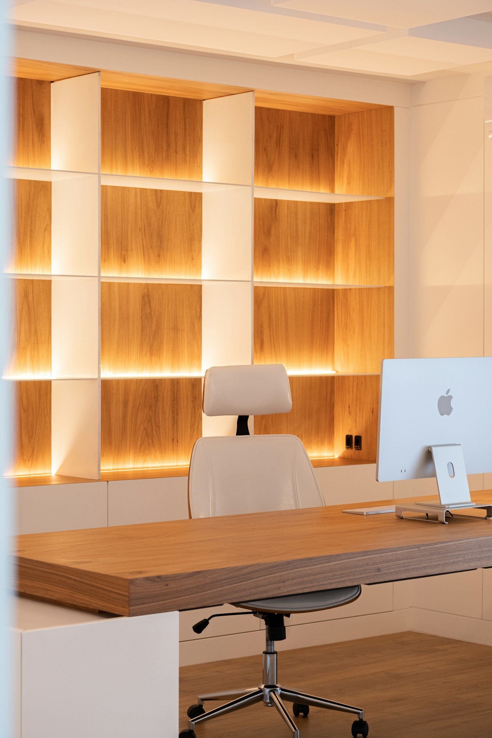 Home Office Built-Ins: Planning a Workspace That Lasts